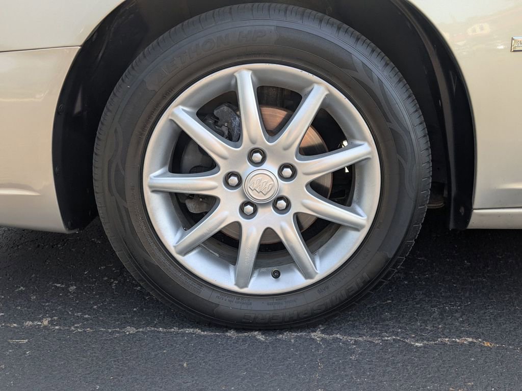 Used 2008 Buick Lucerne CXL FWD image 8