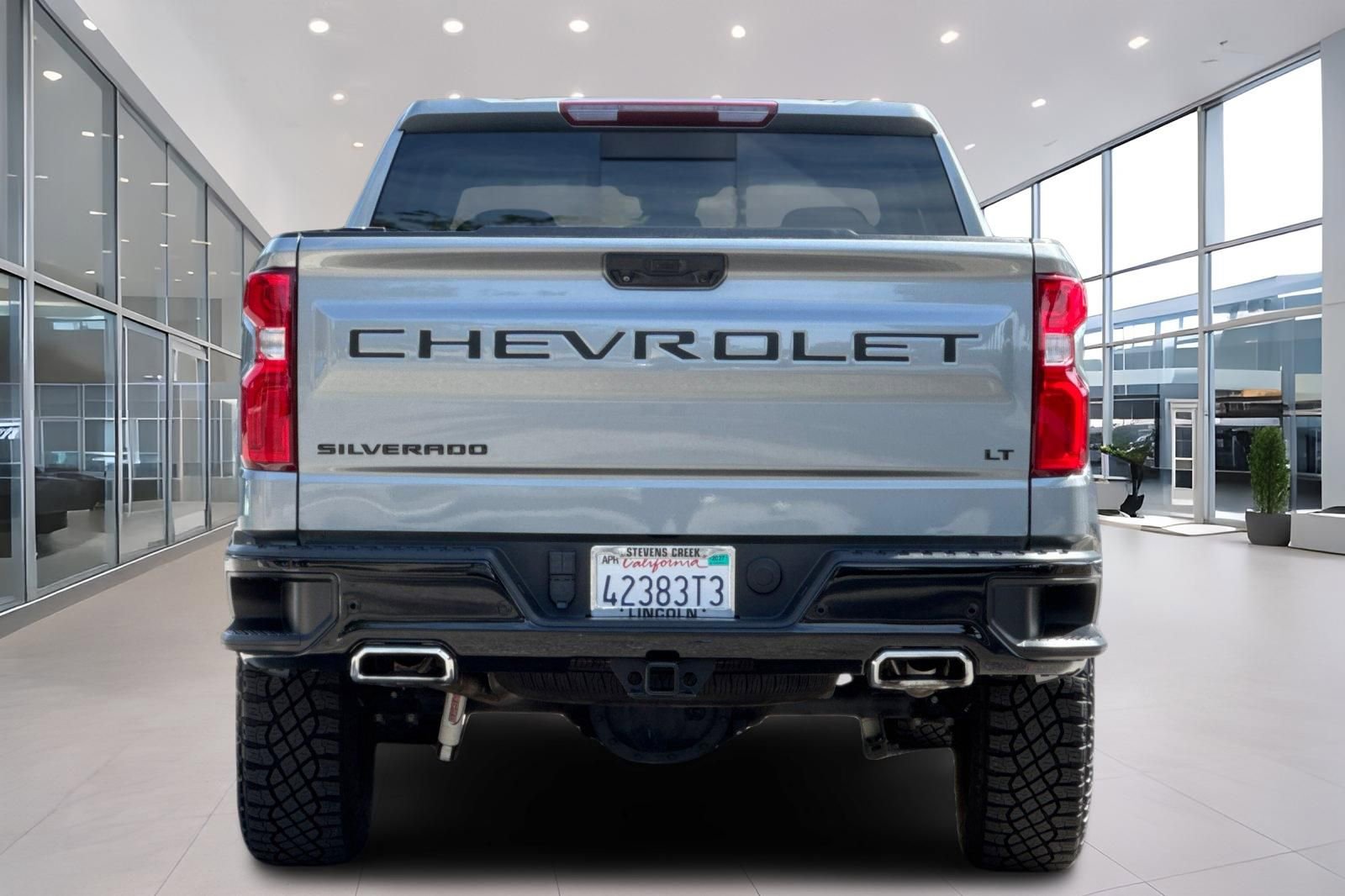 Used 2023 Chevrolet Silverado 1500 LT Trail Boss w/ LT Trail Boss Premium Package AWD/4WD image 5