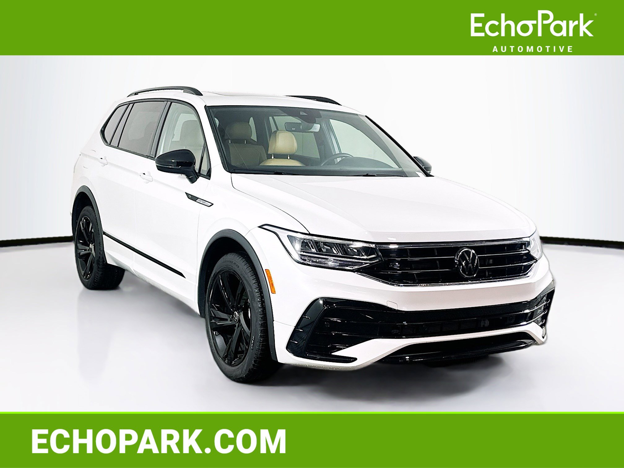 Used 2024 Volkswagen Tiguan SE R-Line FWD image 1