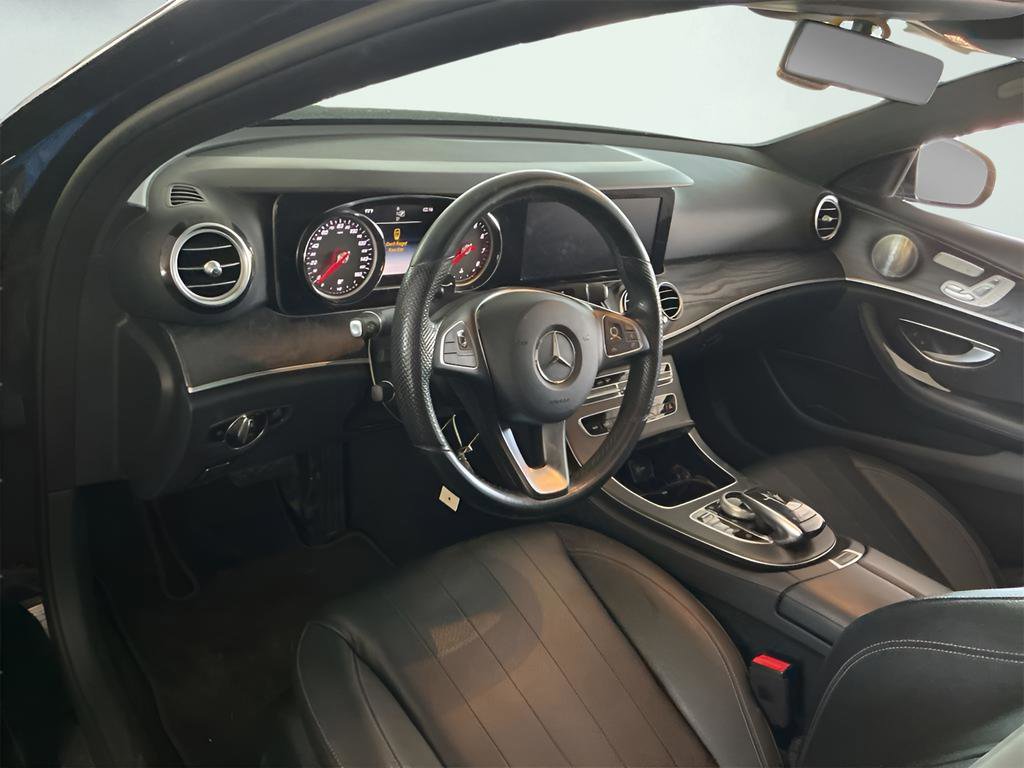 Used 2018 Mercedes-Benz E 300 4MATIC image 6