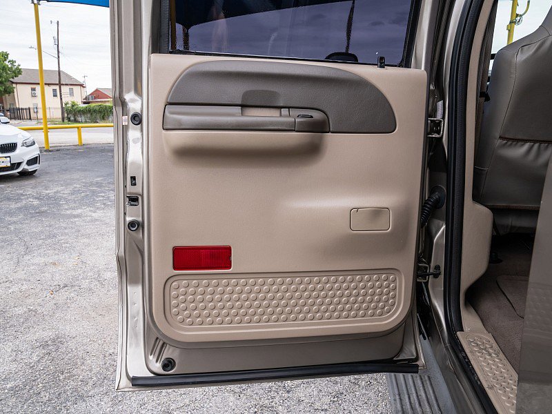 Used 2004 Ford F250 XL image 11