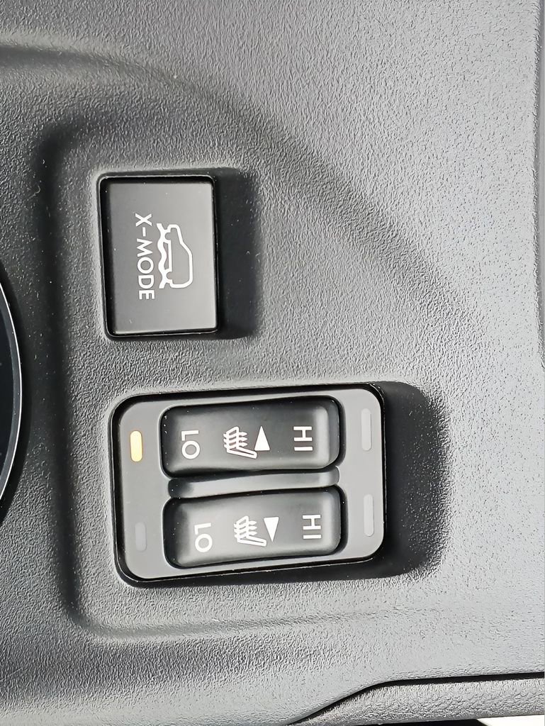 Used 2023 Subaru Crosstrek 2.0i Premium image 19