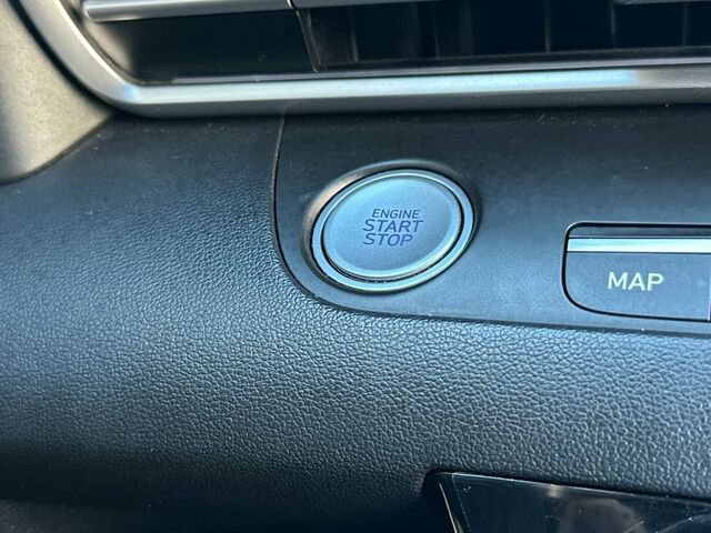 Used 2023 Hyundai Elantra Limited FWD image 26