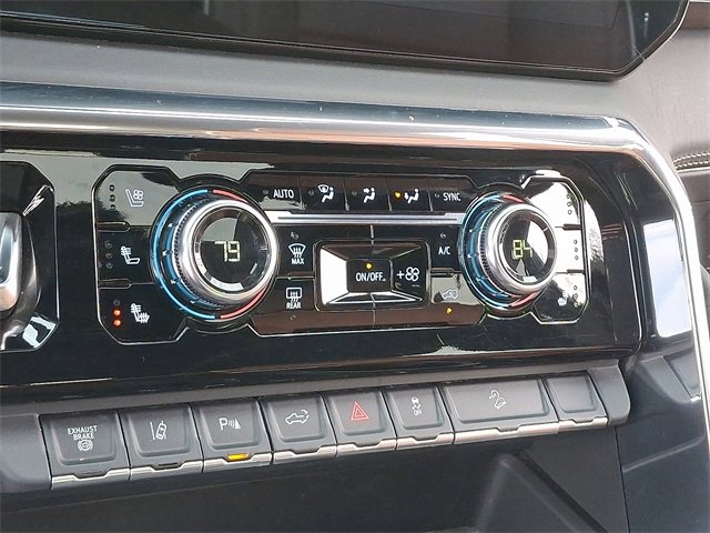 Used 2024 GMC Sierra 3500 Denali Ultimate image 16