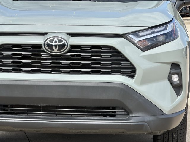 Used 2023 Toyota RAV4 XLE Premium FWD image 8