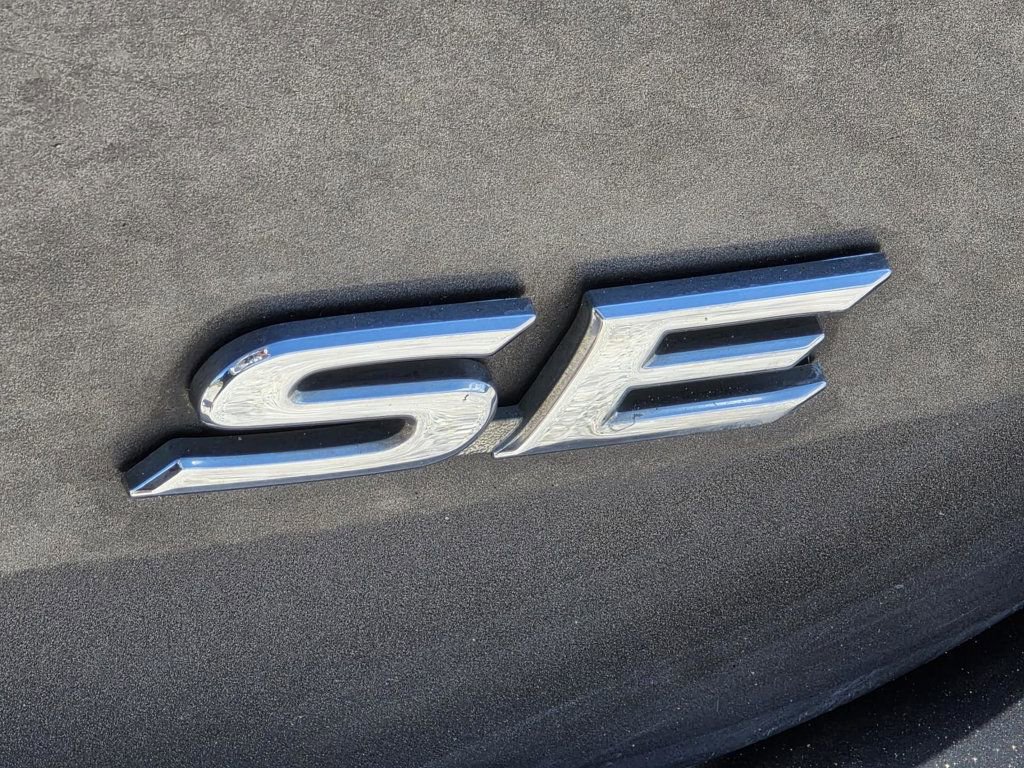 Used 2021 Toyota Camry SE image 22