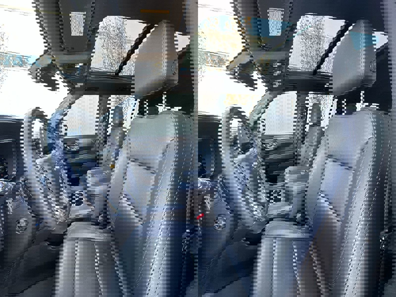 Used 2023 Chevrolet Suburban LT w/ LT Signature Package image 19