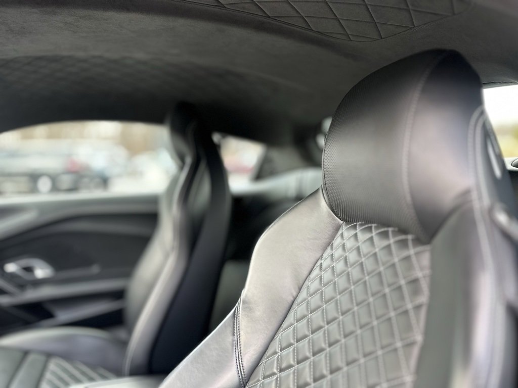 Used 2018 Audi R8 V10 plus image 14