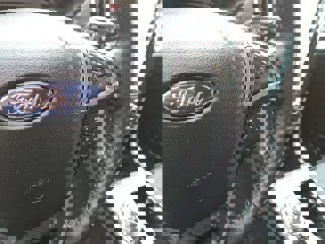 Used 2024 Ford Edge SEL image 21