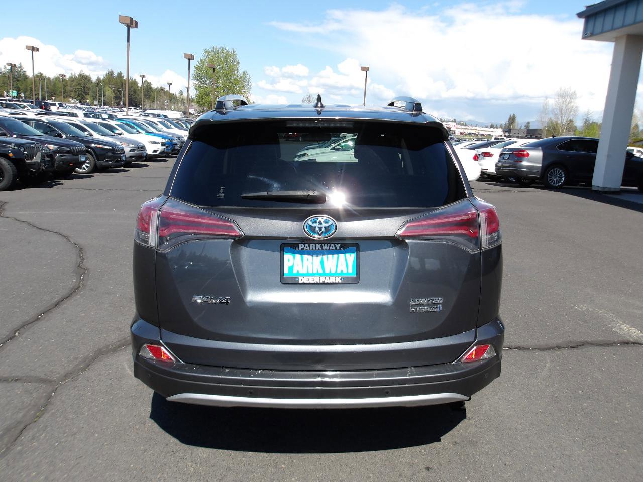 Used 2017 Toyota RAV4 Limited AWD/4WD image 4