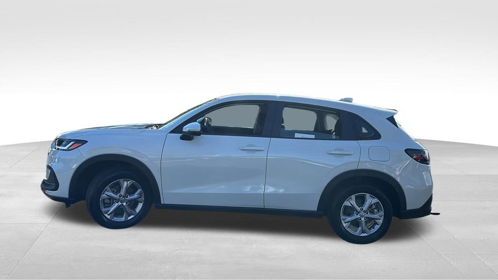 Certified 2025 Honda HR-V LX image 4