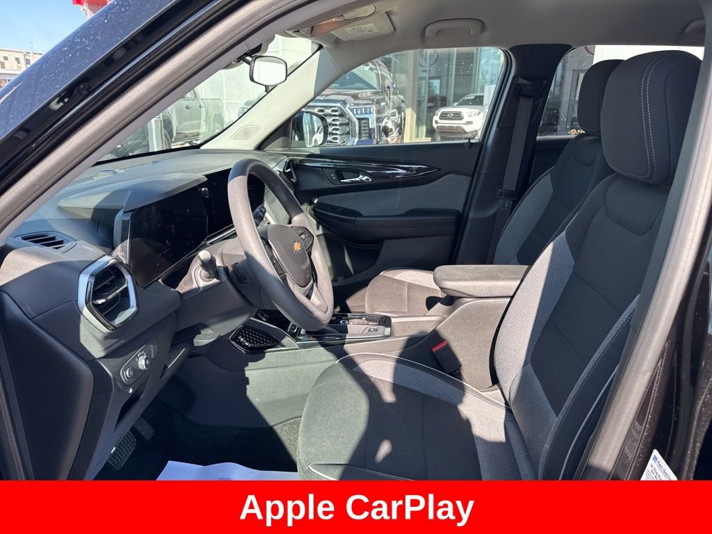 Used 2025 Chevrolet TrailBlazer LT image 11