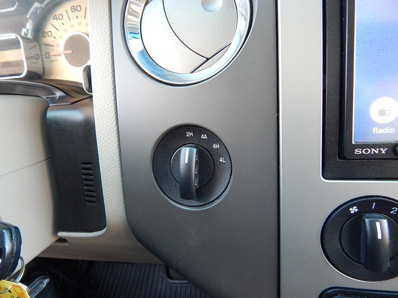 Used 2014 Ford Expedition EL XLT w/ Leather Seating Package image 31