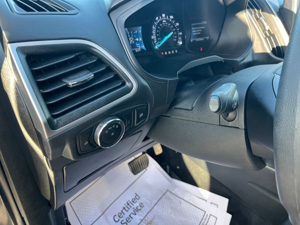 Used 2024 Ford Edge SE w/ Black Appearance Package image 13