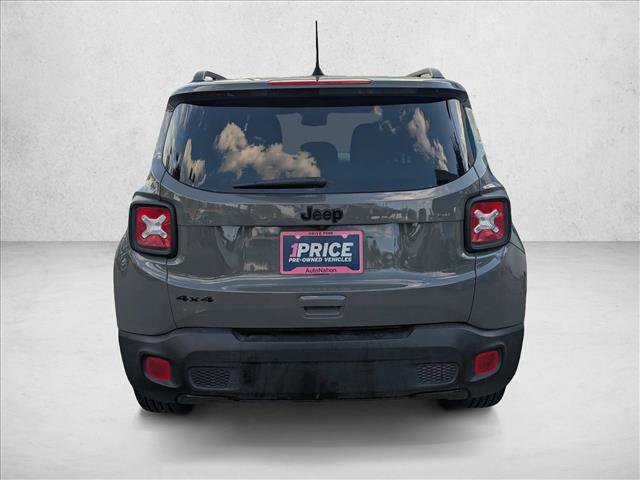 Used 2022 Jeep Renegade Altitude w/ Sun/Sound Group AWD/4WD image 7