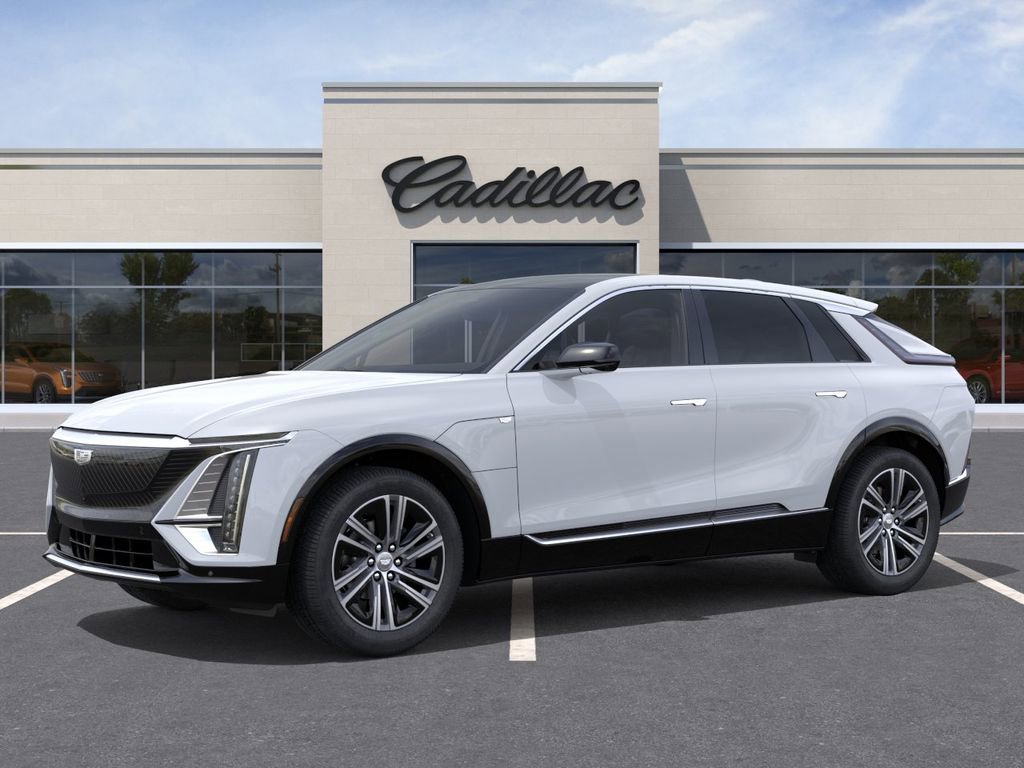 New 2026 Cadillac Lyriq Luxury RWD image 2
