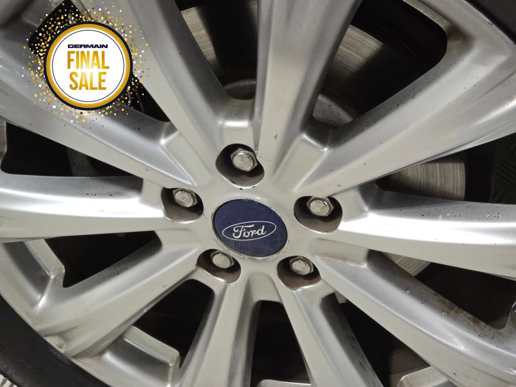 Used 2017 Ford Escape Titanium image 10