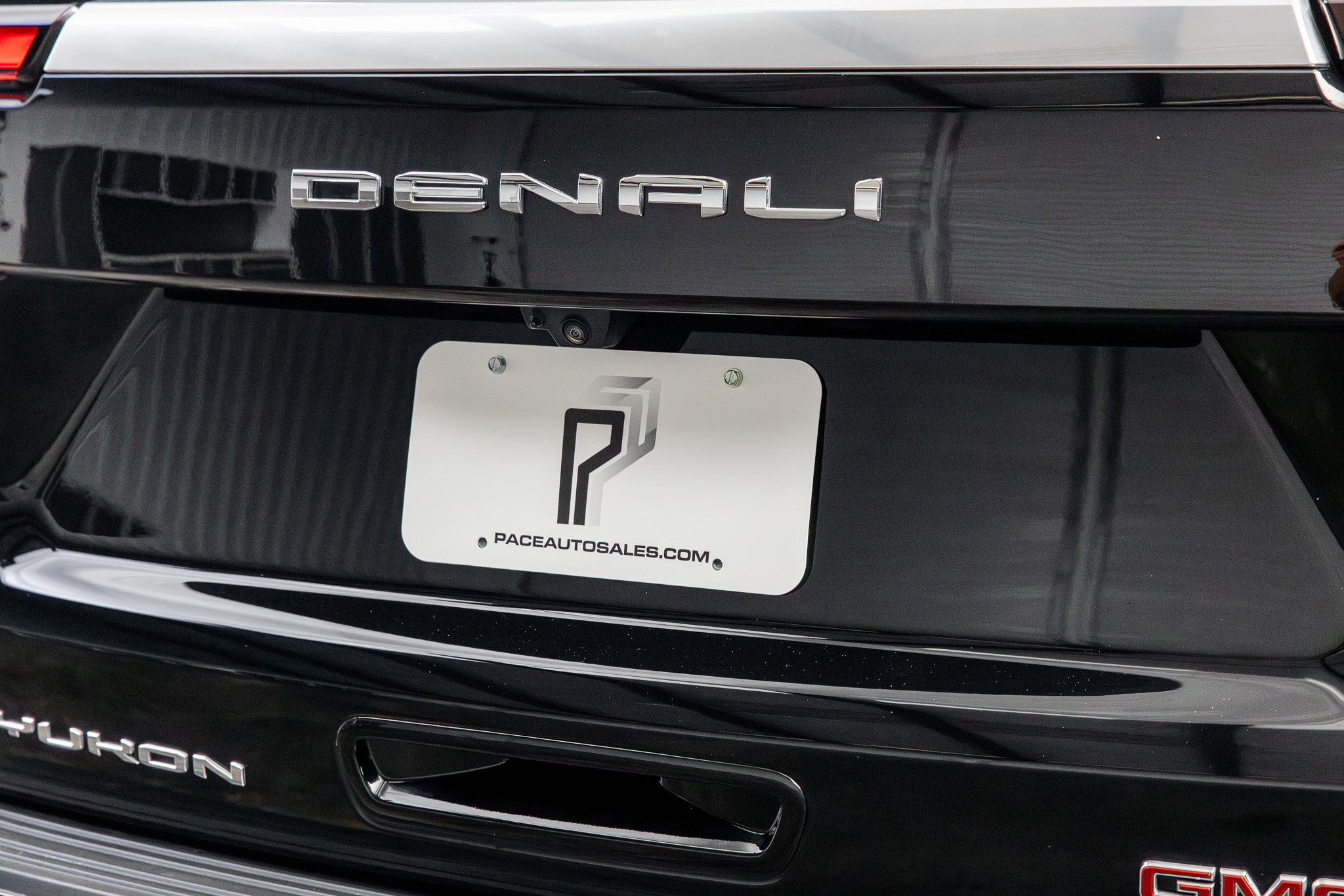 Used 2025 GMC Yukon Denali AWD/4WD image 18