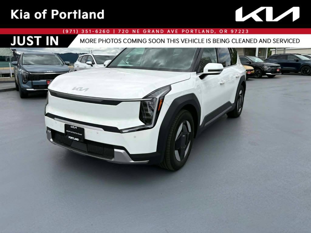 Certified 2024 Kia EV9 Wind