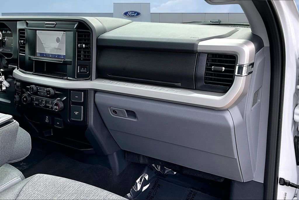 New 2025 Ford F350 XLT w/ 360-Degree Camera Package image 25
