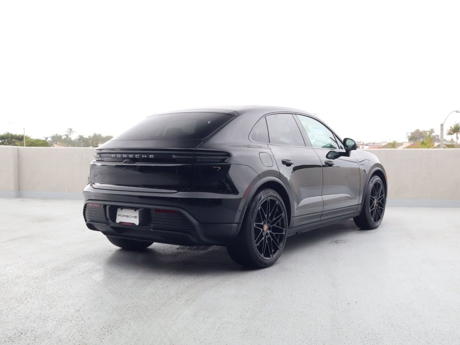 New 2026 Porsche Macan Electric RWD image 9