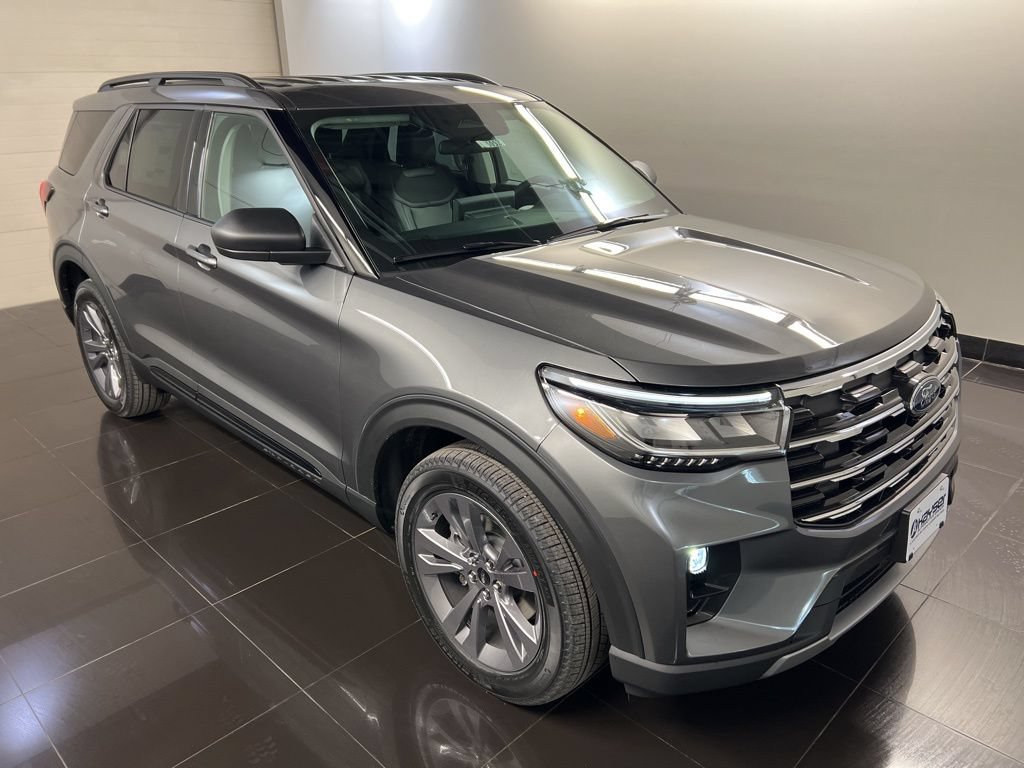 New 2026 Ford Explorer Active w/ Active Comfort Package AWD/4WD image 1