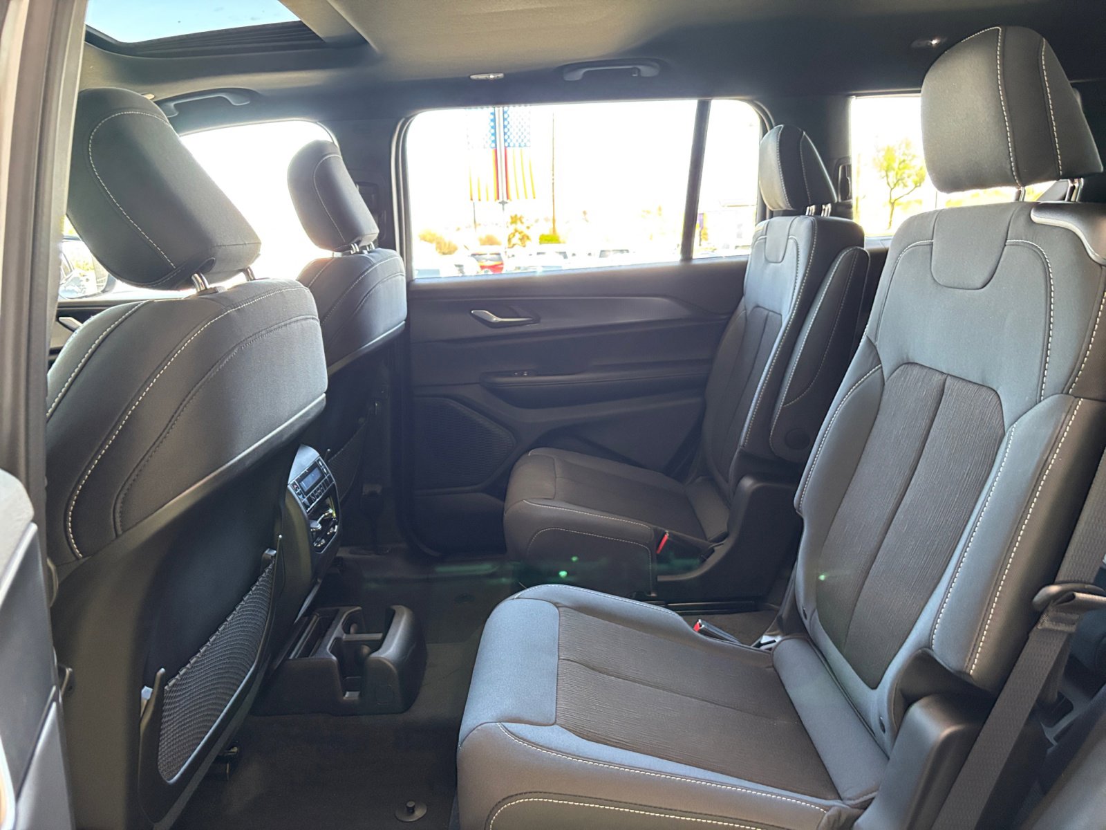 New 2025 Jeep Grand Cherokee L Laredo w/ Trailer Tow Package image 17