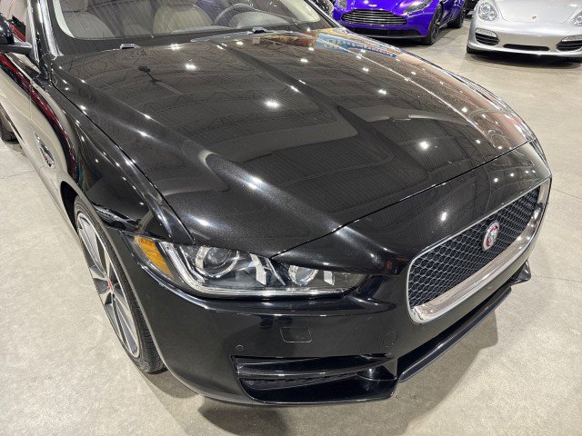 Used 2017 Jaguar XE Prestige image 29