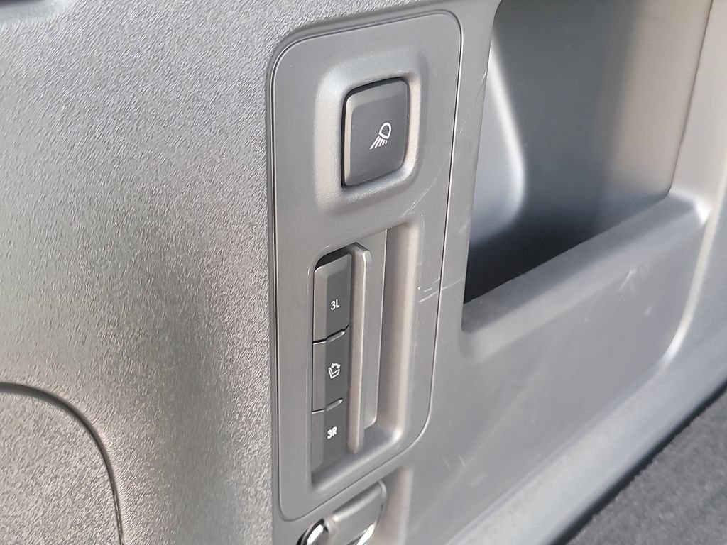 Used 2025 Lincoln Navigator L Black Label AWD/4WD image 9