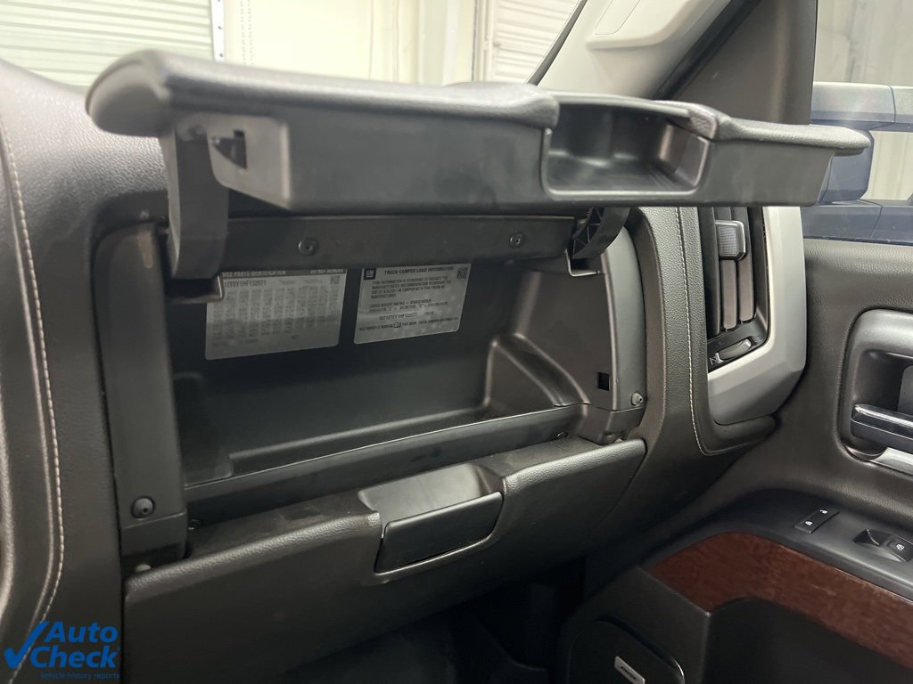 Used 2017 GMC Sierra 2500 SLT w/ Duramax Plus Package image 28