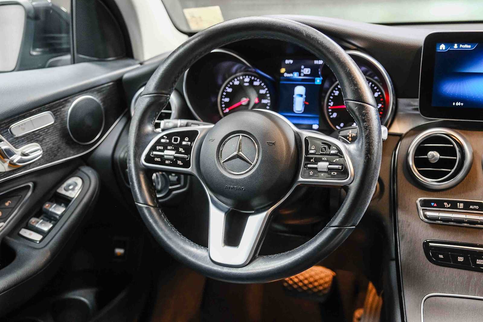 Certified 2022 Mercedes-Benz GLC 300 image 19