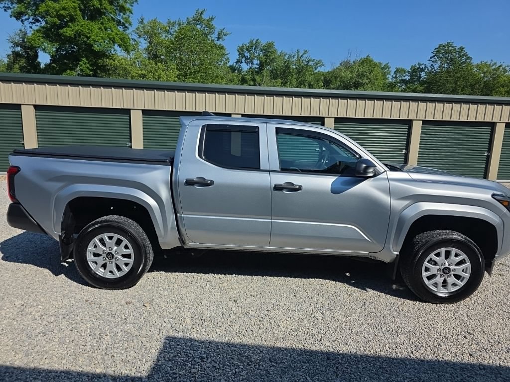 Certified 2024 Toyota Tacoma SR AWD/4WD image 7
