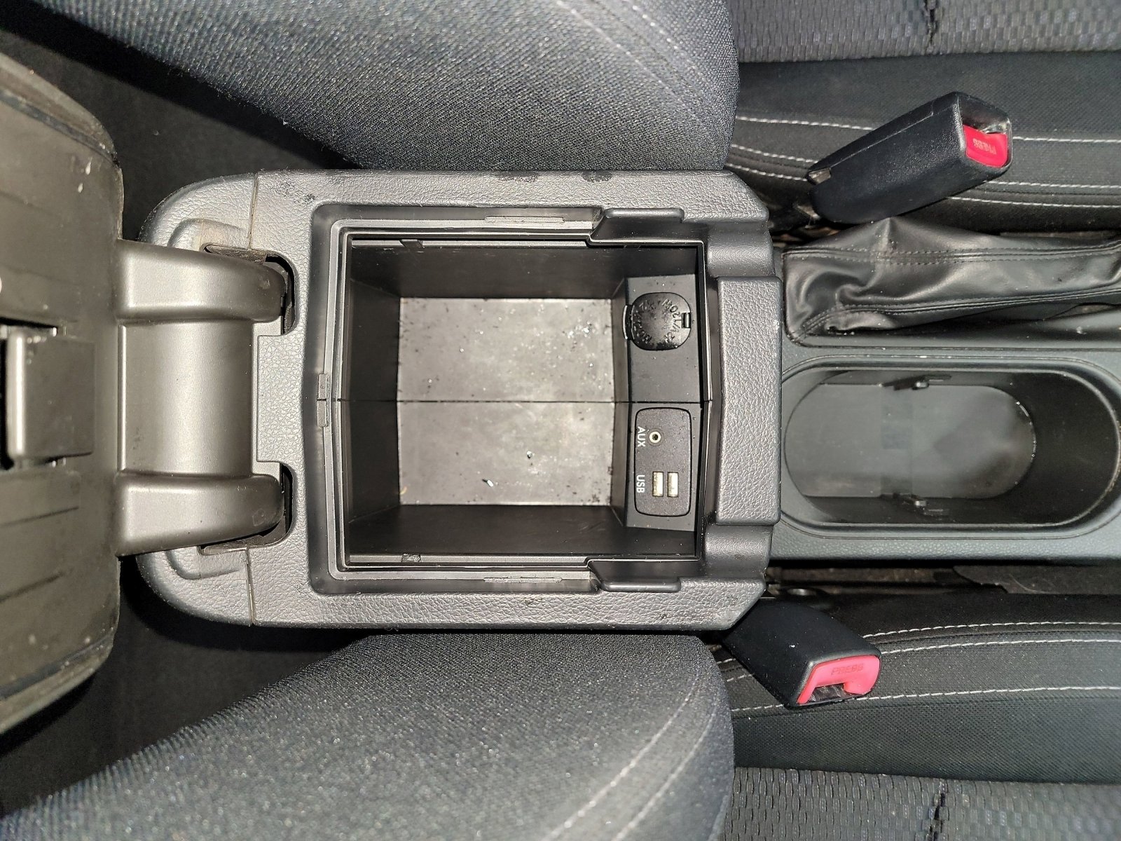 Used 2016 Subaru Forester 2.5i Premium w/ All-Weather Package image 29