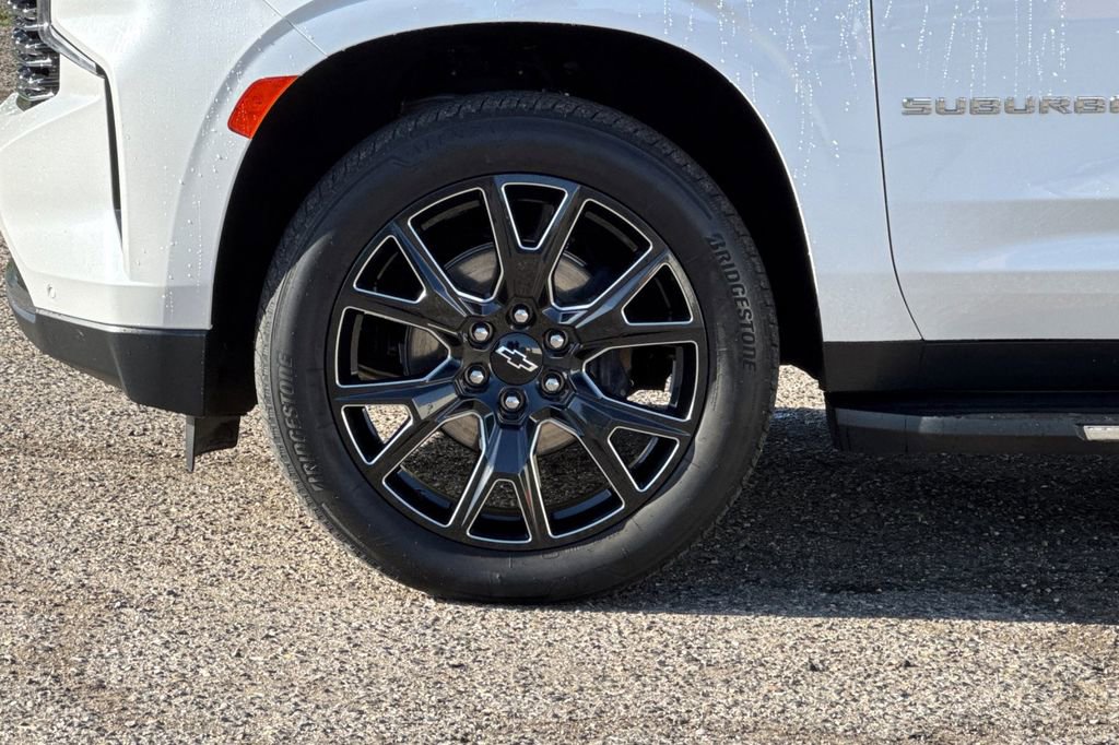 Certified 2024 Chevrolet Suburban Premier AWD/4WD image 35