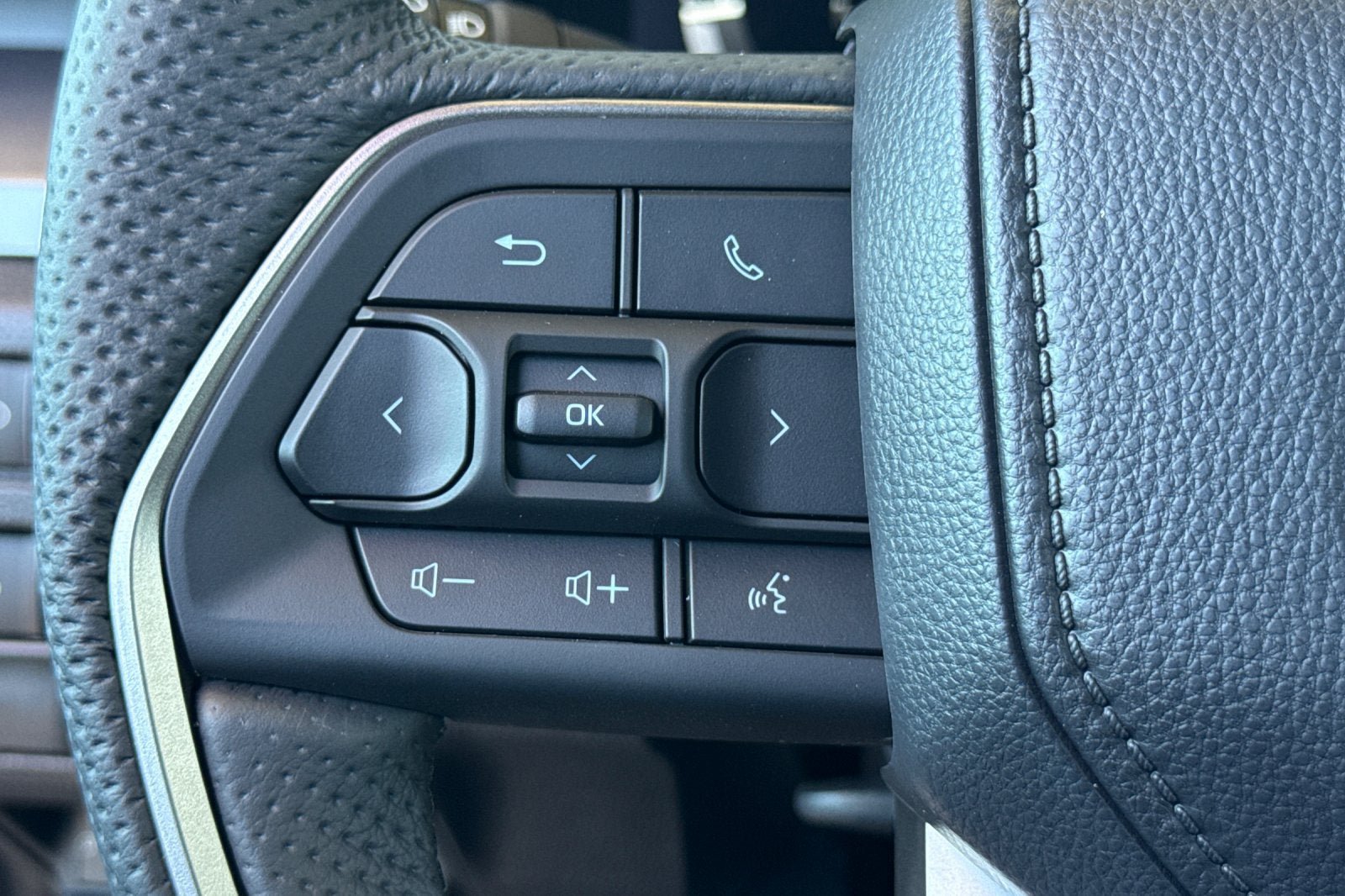 New 2026 Toyota Tacoma TRD Sport AWD/4WD image 28