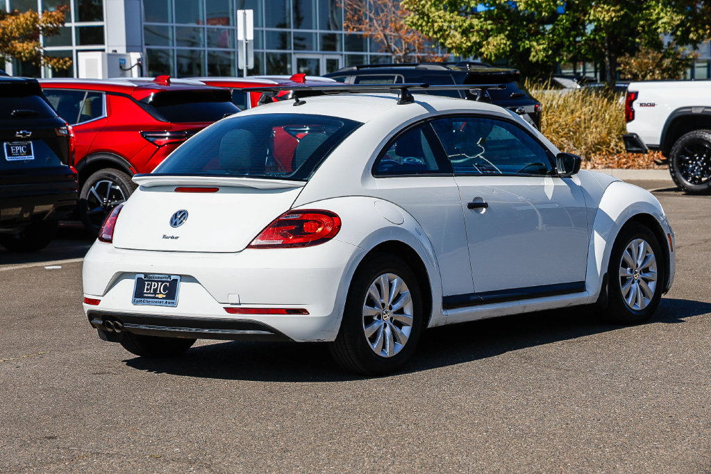 Used 2018 Volkswagen Beetle 2.0T S FWD image 4