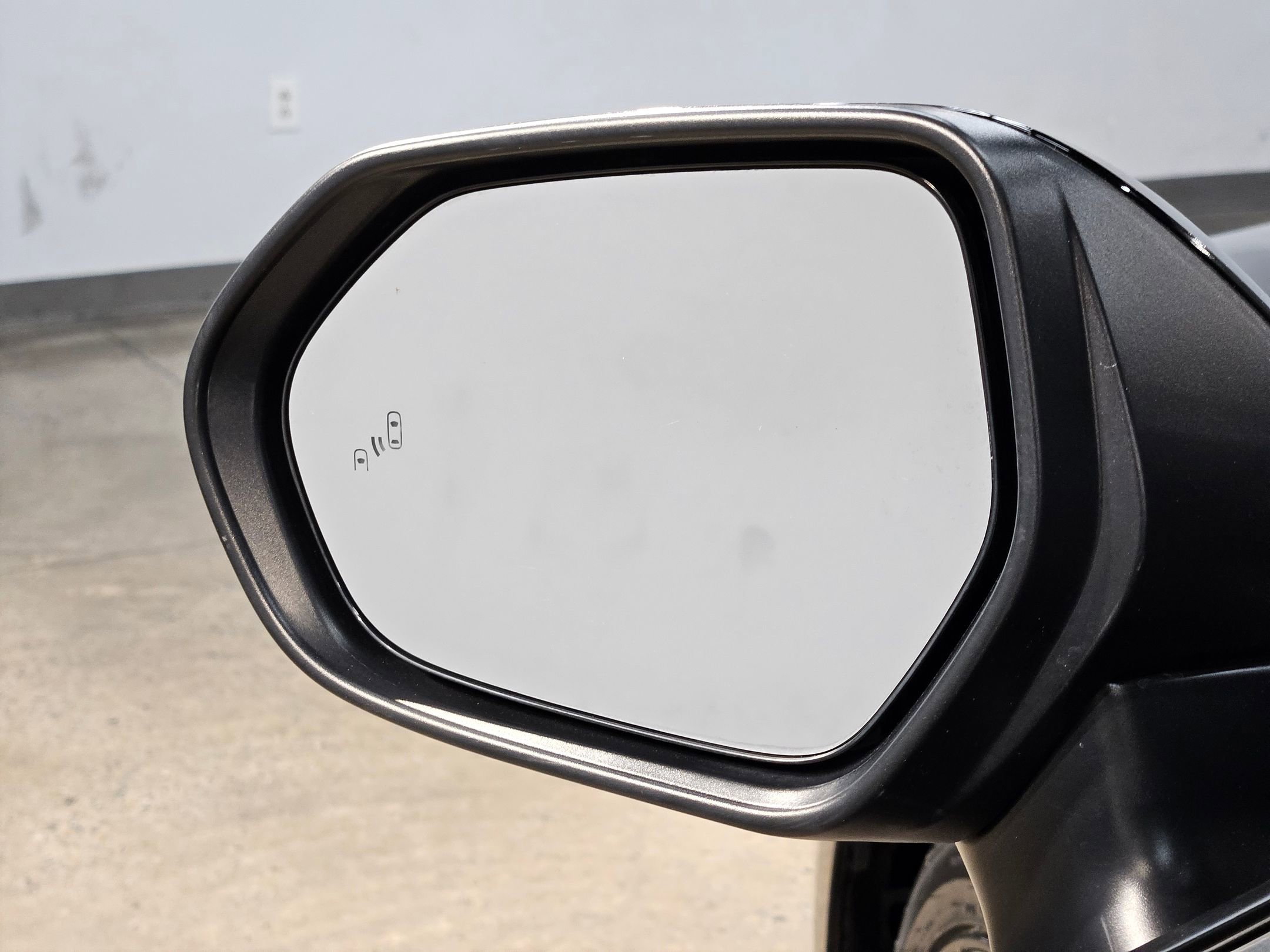 Used 2025 Toyota Camry SE image 22