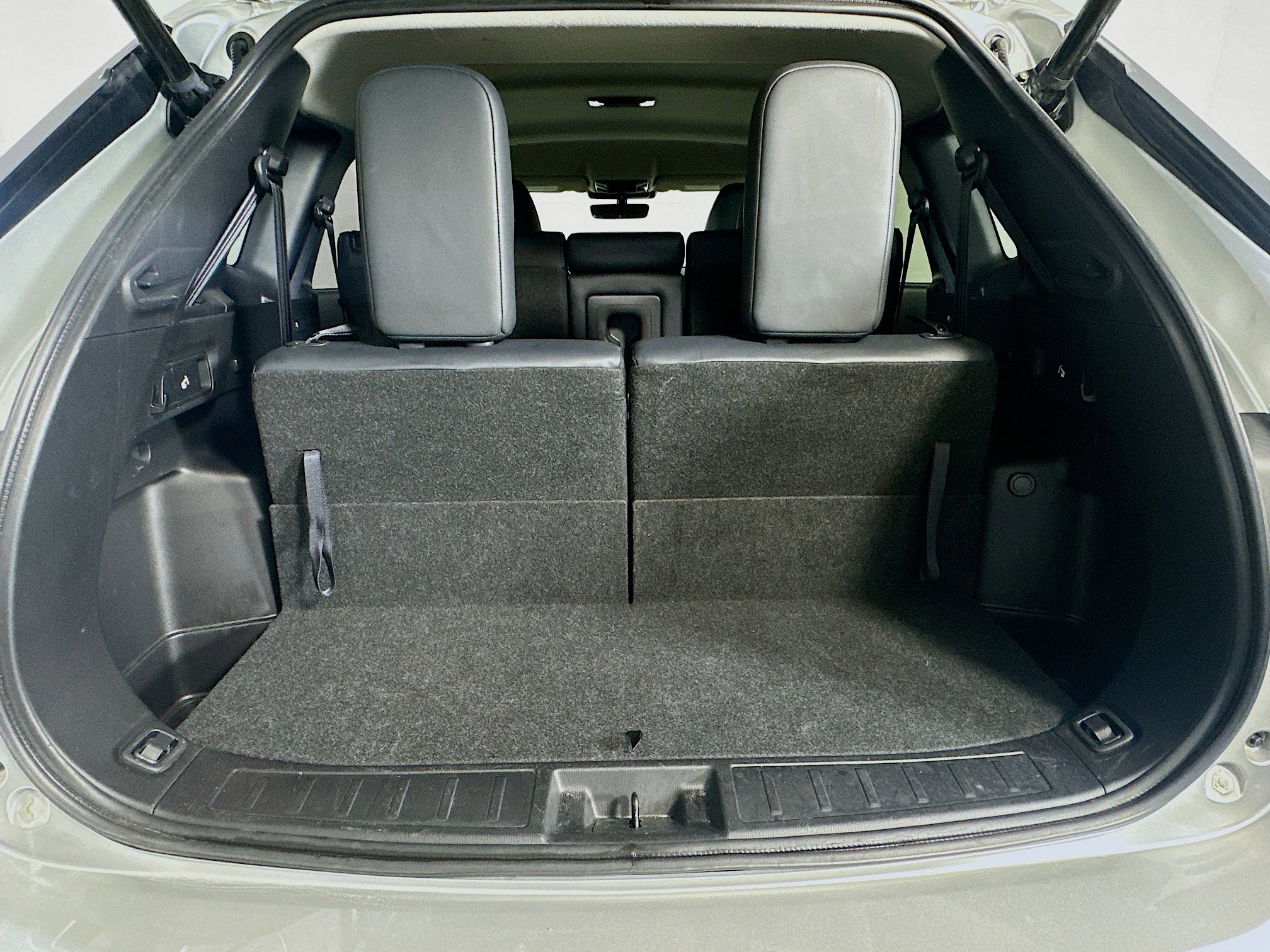 Used 2025 Mitsubishi Outlander SE FWD image 30