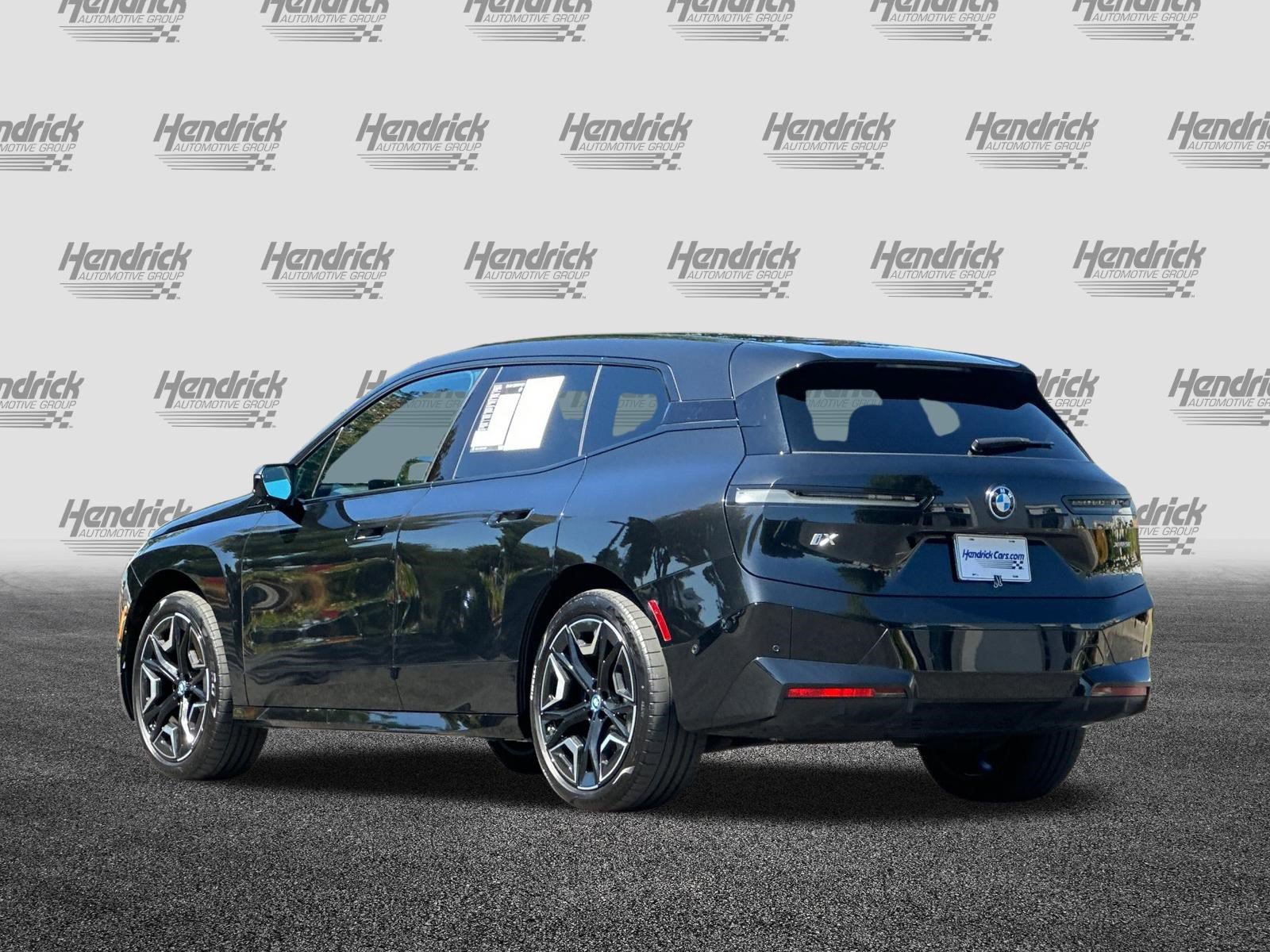 Certified 2024 BMW iX xDrive50 w/ Sport Package AWD/4WD image 7