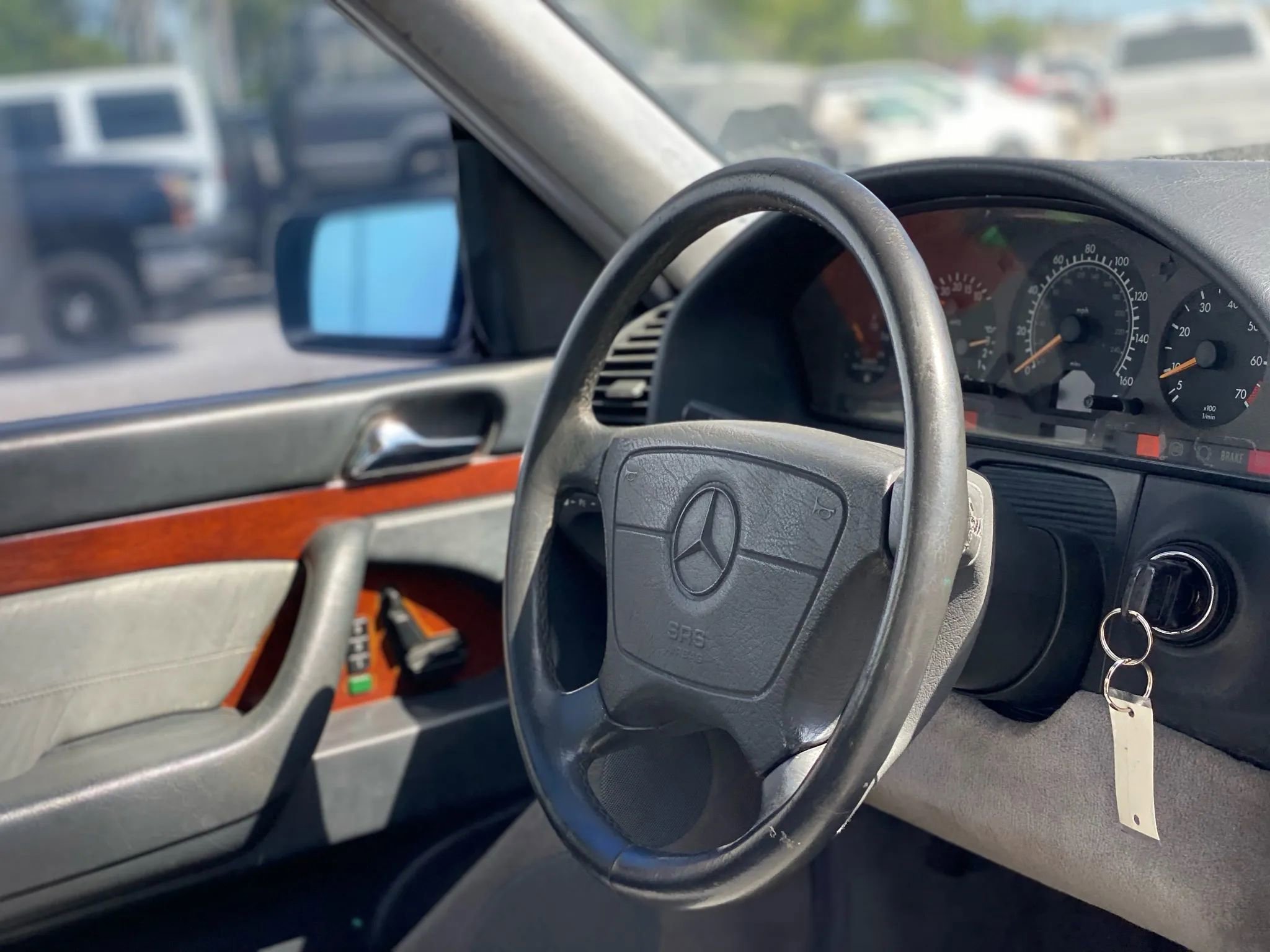 Used 1999 Mercedes-Benz S 320 image 16