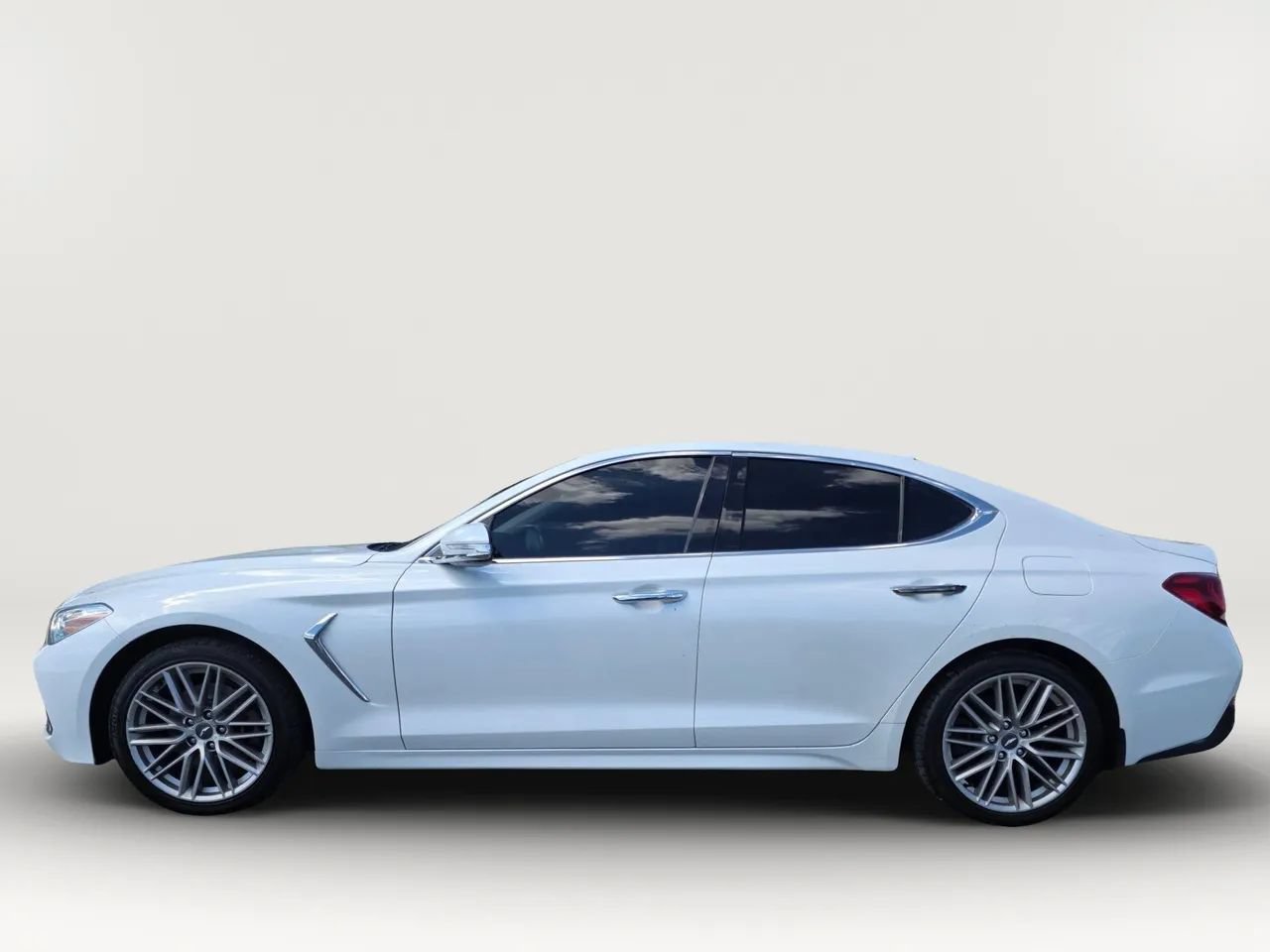 Used 2020 Genesis G70 2.0T w/ Elite Package AWD/4WD image 3