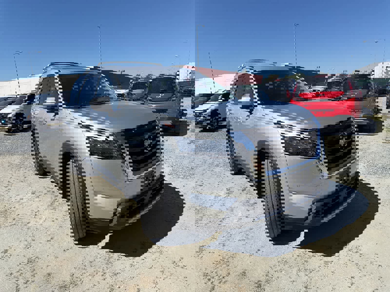 Used 2025 Nissan Pathfinder SL w/ SL Premium Package image 3