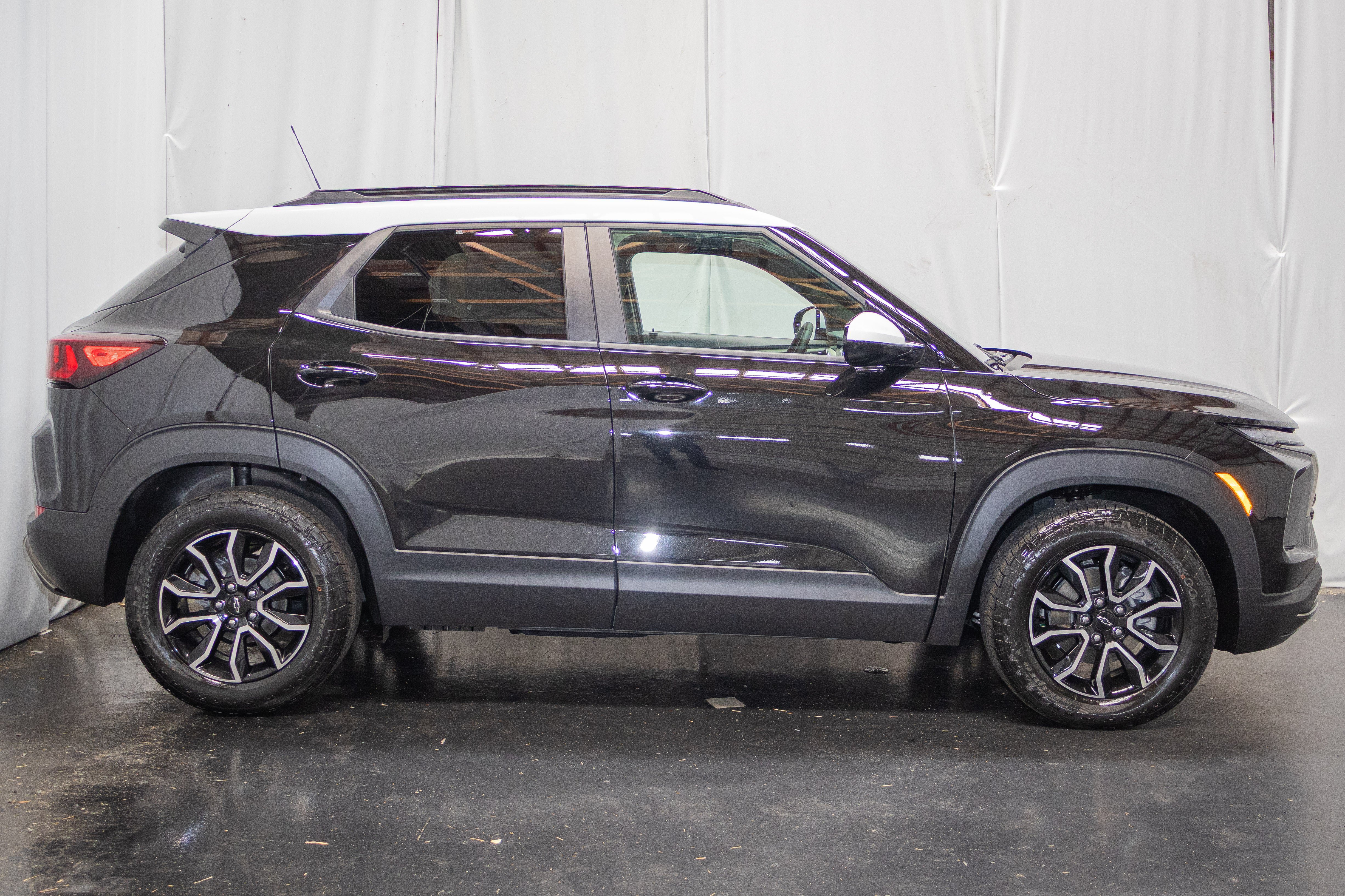 New 2026 Chevrolet TrailBlazer ACTIV w/ Convenience Package FWD image 4
