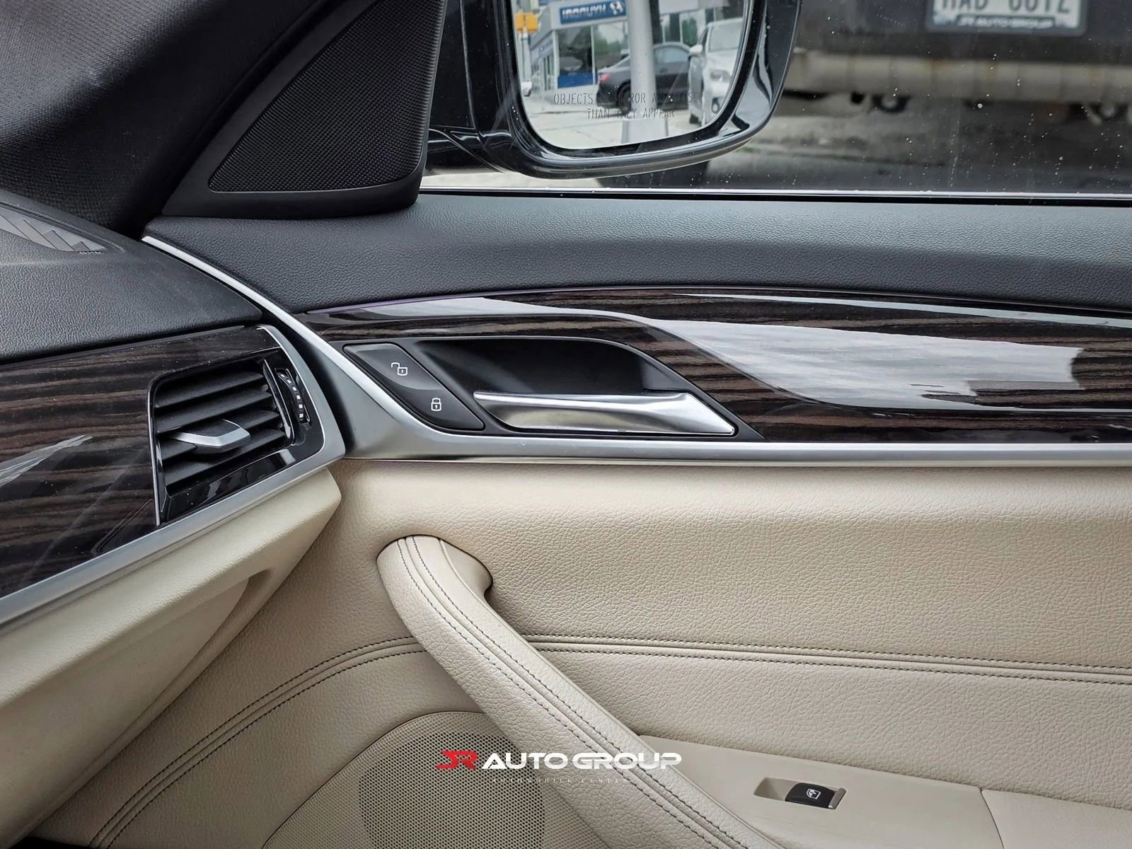 Used 2019 BMW 530i xDrive AWD/4WD image 13