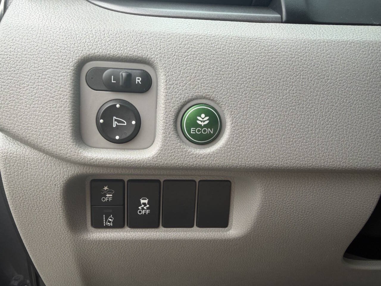 Used 2019 Honda Pilot LX image 33