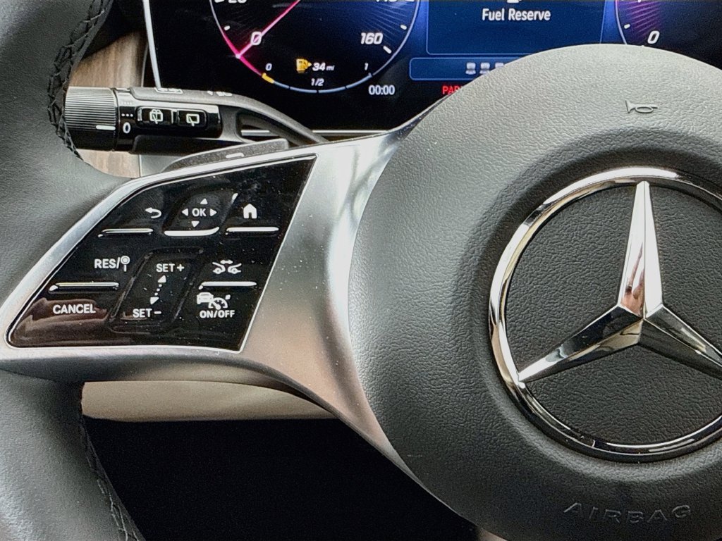 Certified 2026 Mercedes-Benz GLC 300 image 11