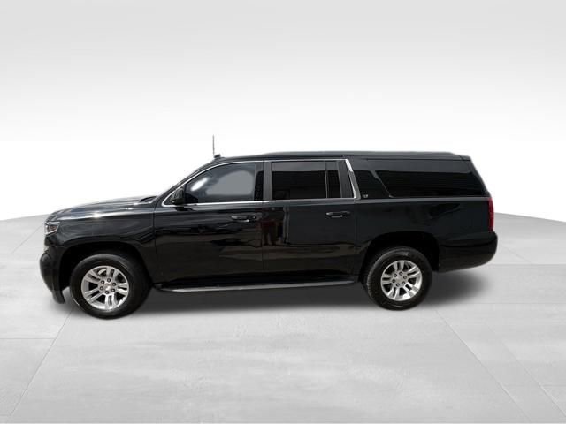 Used 2018 Chevrolet Suburban LT RWD image 12