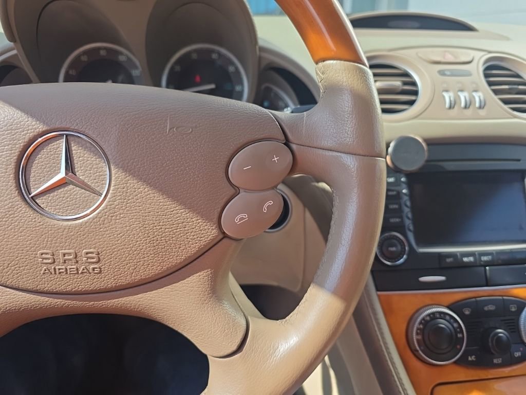 Used 2007 Mercedes-Benz SL 550 image 21