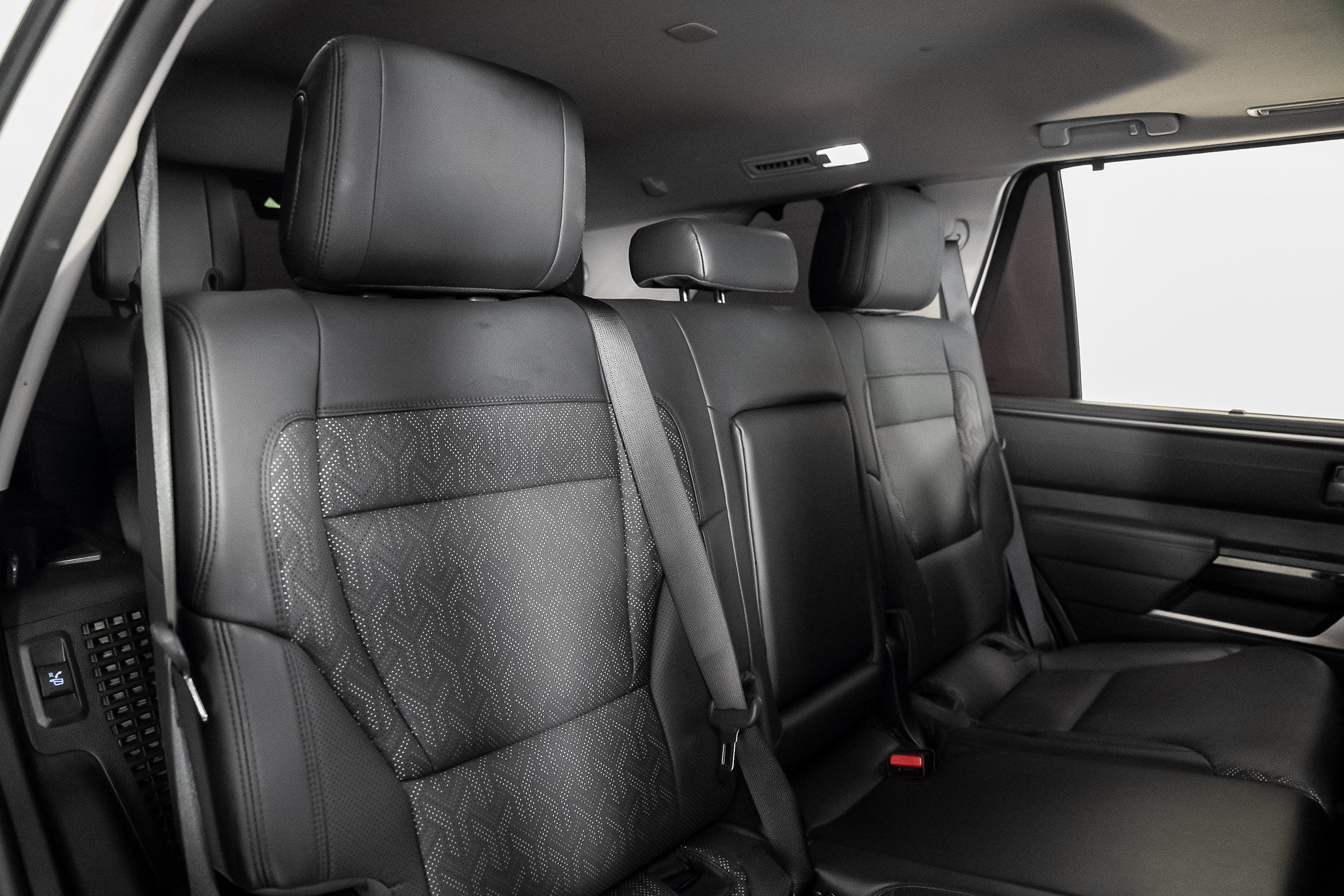 Used 2023 Toyota Sequoia Limited w/ Tow Technology Package RWD image 55