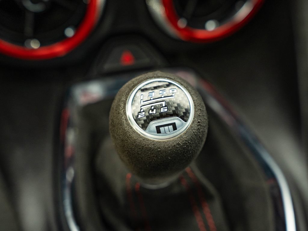 Used 2021 Chevrolet Camaro ZL1 RWD image 33